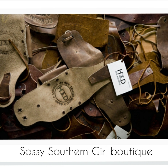 ⭐🆕Boho Hide & Drink Leather jewelry pouch - Picture 5 of 9